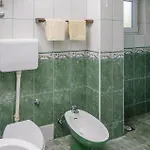 1 Bedroom Stunning In アパート