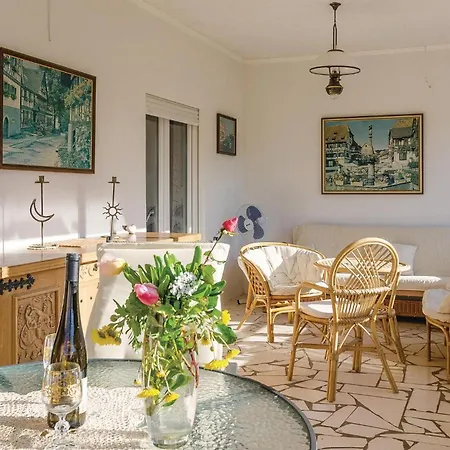 Διαμέρισμα Lovely In With House Sea View *